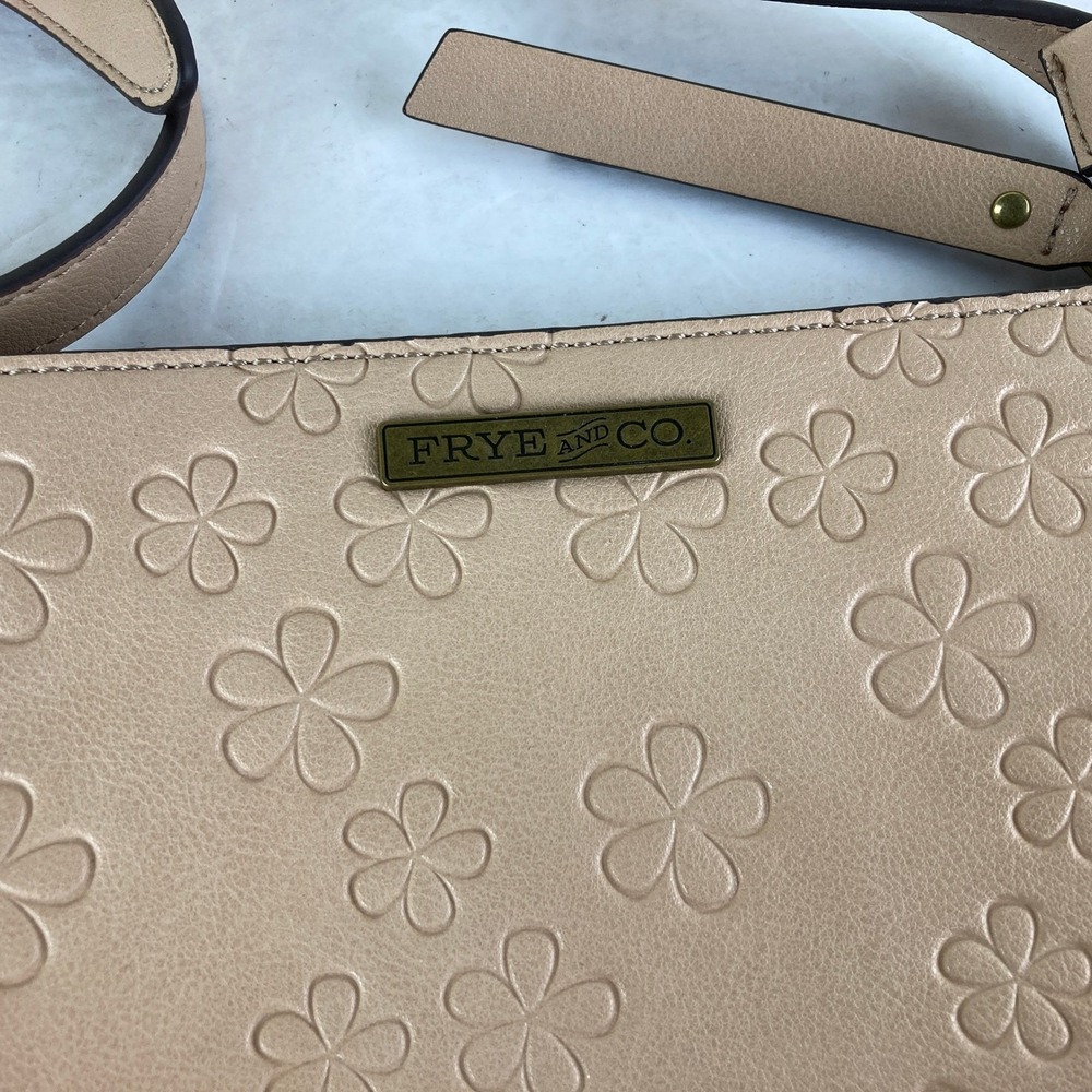 FRYE Women's Beige Embossed Daisy Flower Crossbody Bag Adjustable Strap - Picture 4 of 7